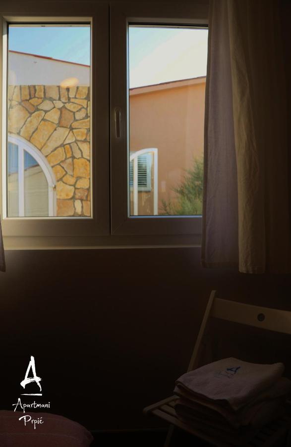 Apartmani Prpic Ražanac Exteriör bild